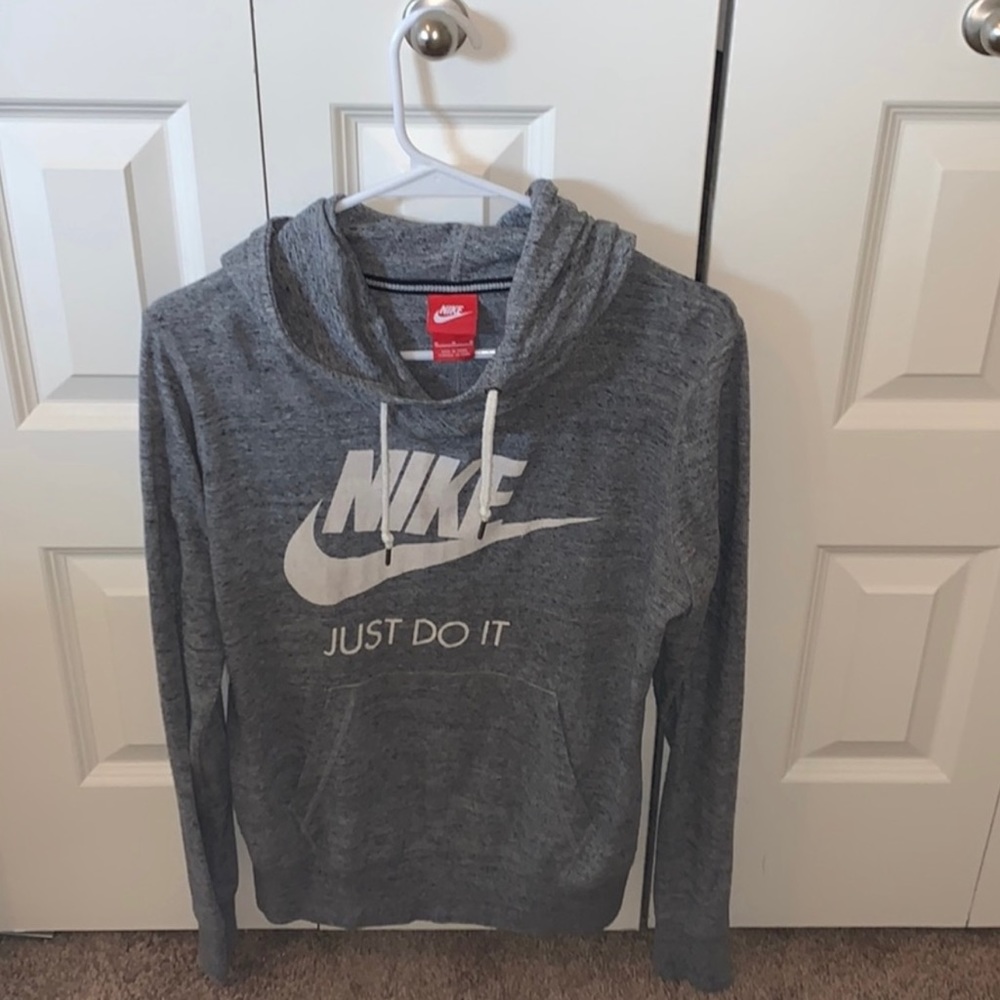 Women’s Nike Hoodie Size Medium